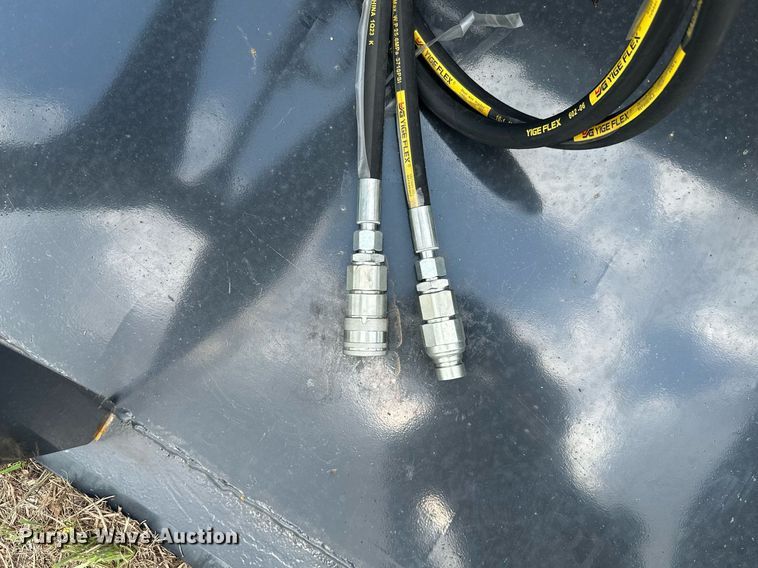 image for item ML9058 Skid steer grapple bucket