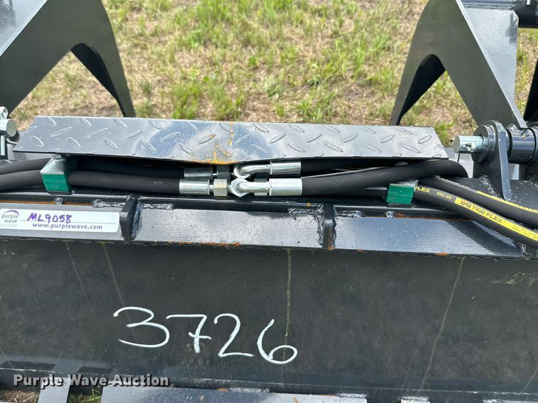 image for item ML9058 Skid steer grapple bucket