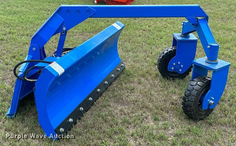 image for item ML9060 2023 TopCat SSSG72  skid steer grader