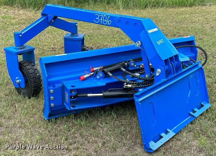 image for item ML9060 2023 TopCat SSSG72  skid steer grader