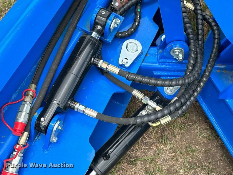 image for item ML9060 2023 TopCat SSSG72  skid steer grader