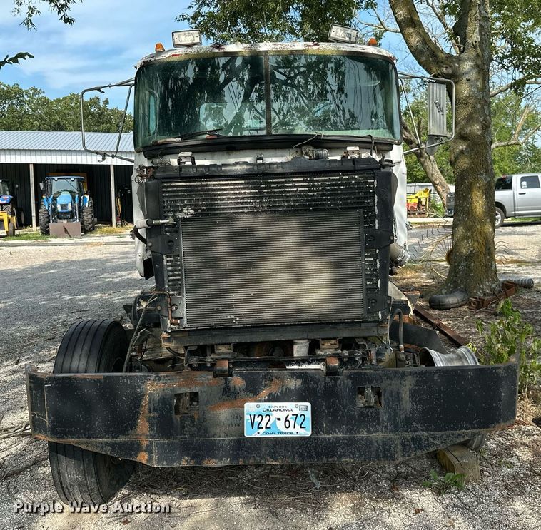 image for item ML9065 1998 Mack CH613  dump truck