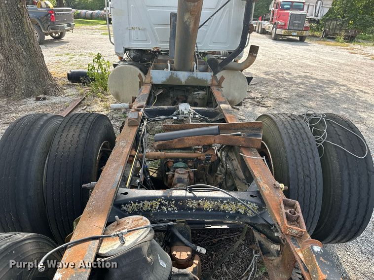 image for item ML9065 1998 Mack CH613  dump truck