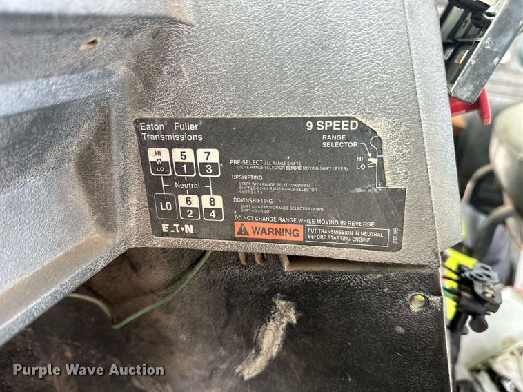 image for item ML9065 1998 Mack CH613  dump truck