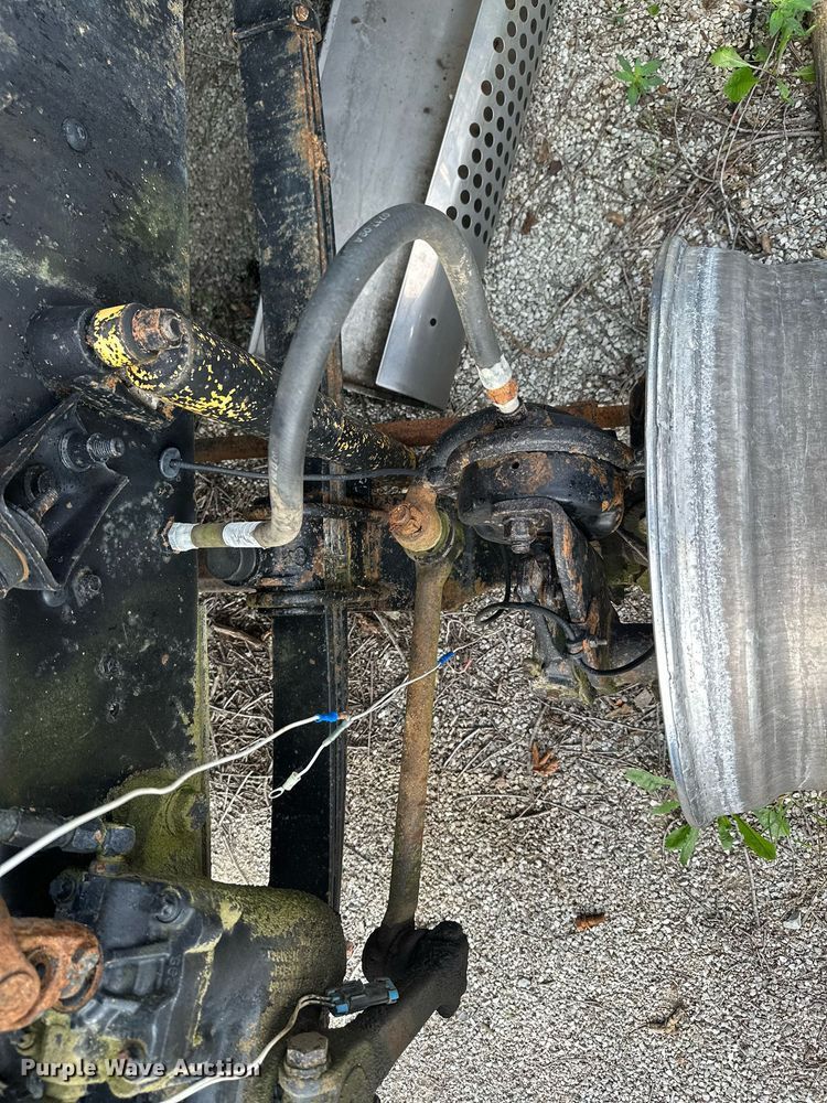 image for item ML9065 1998 Mack CH613  dump truck