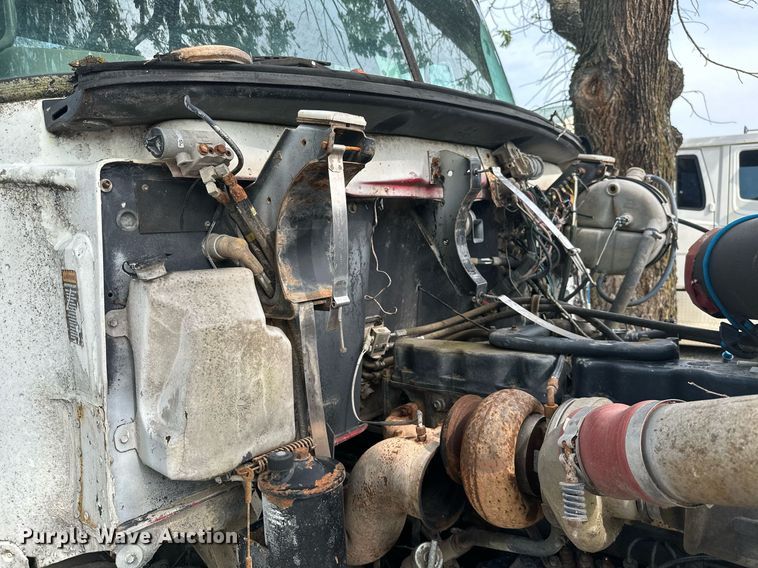 image for item ML9065 1998 Mack CH613  dump truck