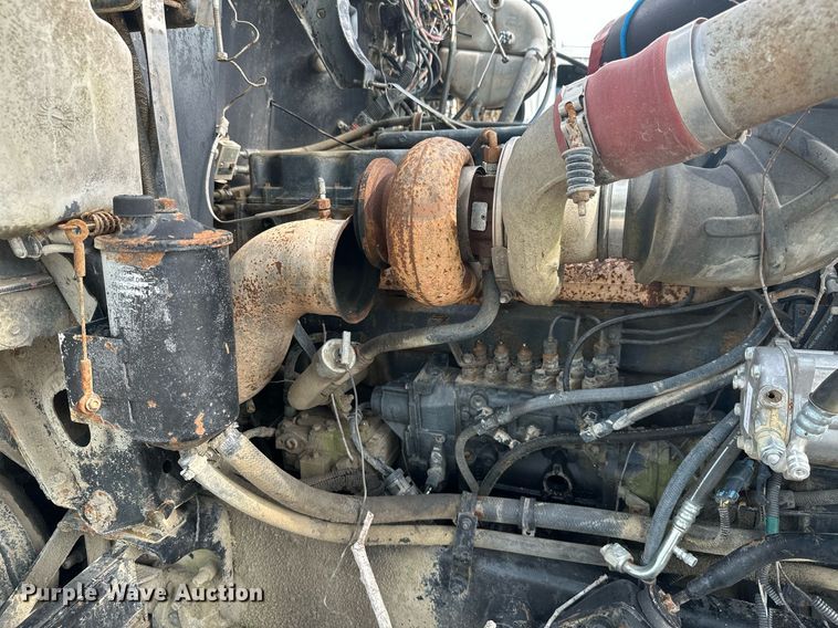 image for item ML9065 1998 Mack CH613  dump truck