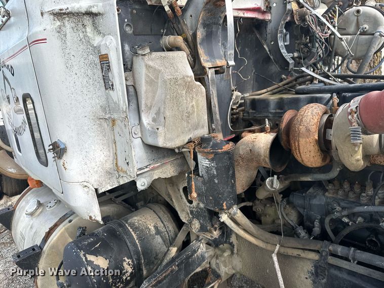 image for item ML9065 1998 Mack CH613  dump truck