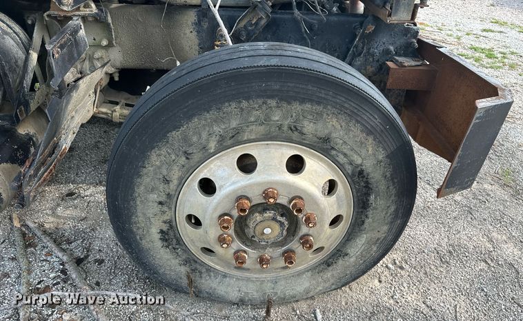 image for item ML9065 1998 Mack CH613  dump truck