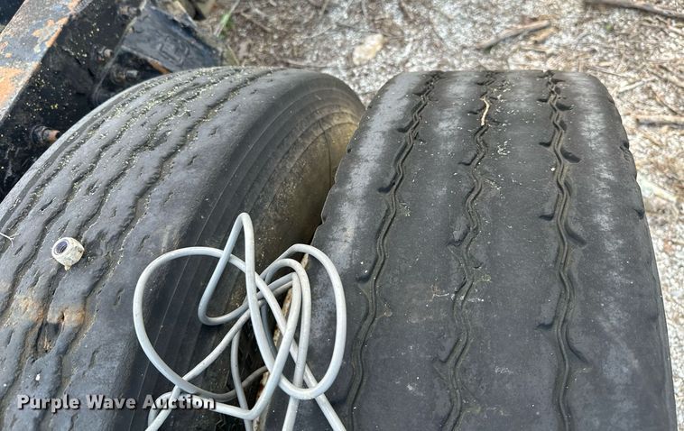 image for item ML9065 1998 Mack CH613  dump truck