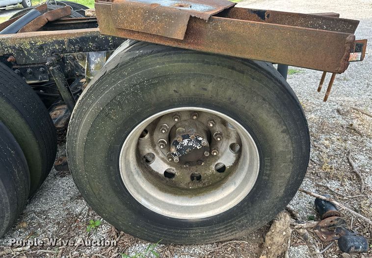 image for item ML9065 1998 Mack CH613  dump truck