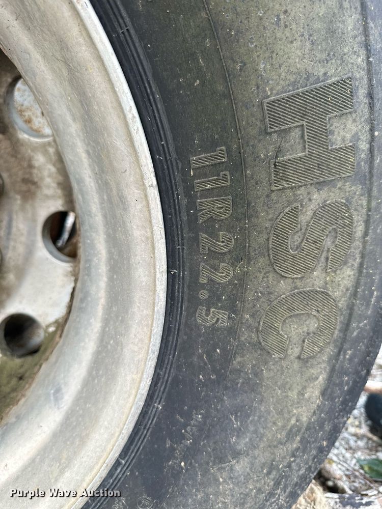 image for item ML9065 1998 Mack CH613  dump truck