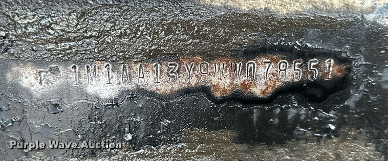 image for item ML9065 1998 Mack CH613  dump truck