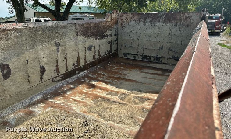 image for item ML9066 2002 Mack CH60  dump truck