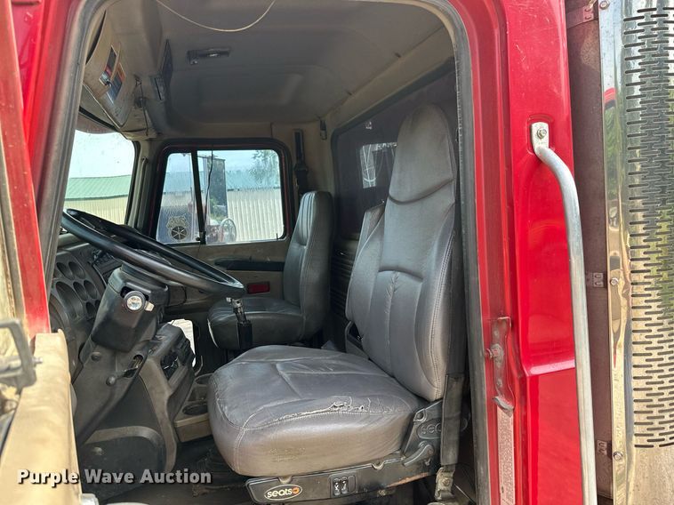 image for item ML9066 2002 Mack CH60  dump truck