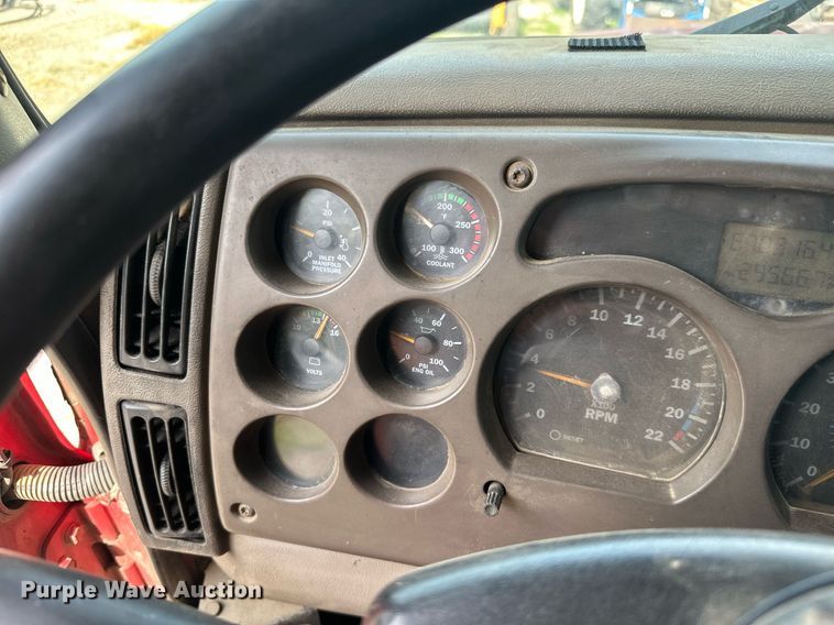 image for item ML9066 2002 Mack CH60  dump truck