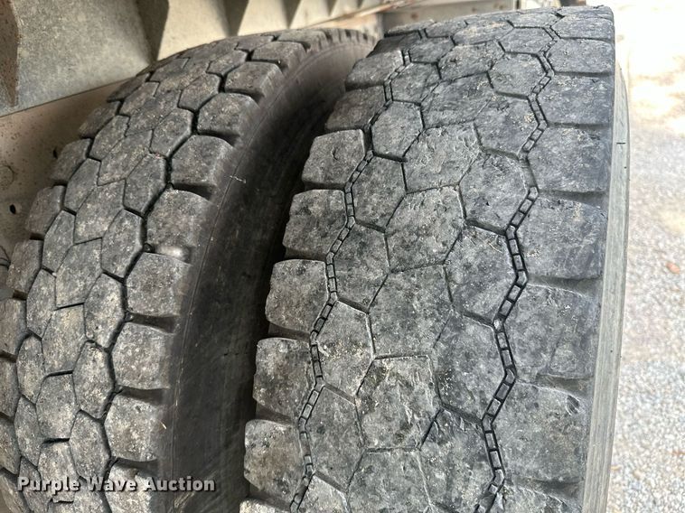 image for item ML9066 2002 Mack CH60  dump truck