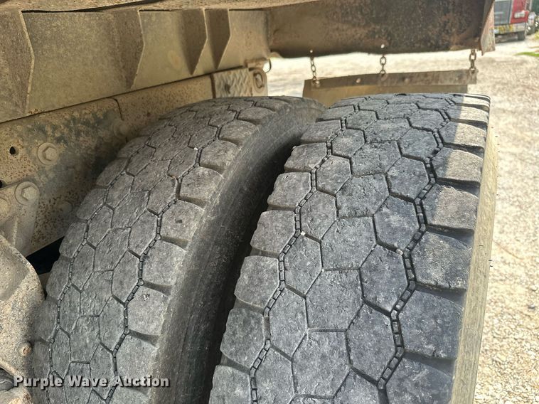 image for item ML9066 2002 Mack CH60  dump truck