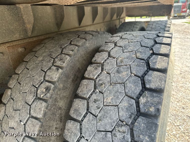 image for item ML9066 2002 Mack CH60  dump truck