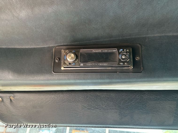 image for item ML9067 1998 Mack CH613  dump truck