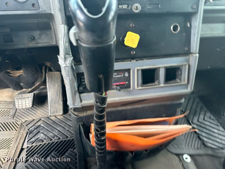 image for item ML9067 1998 Mack CH613  dump truck