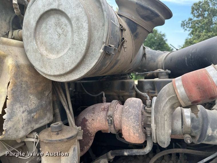 image for item ML9067 1998 Mack CH613  dump truck