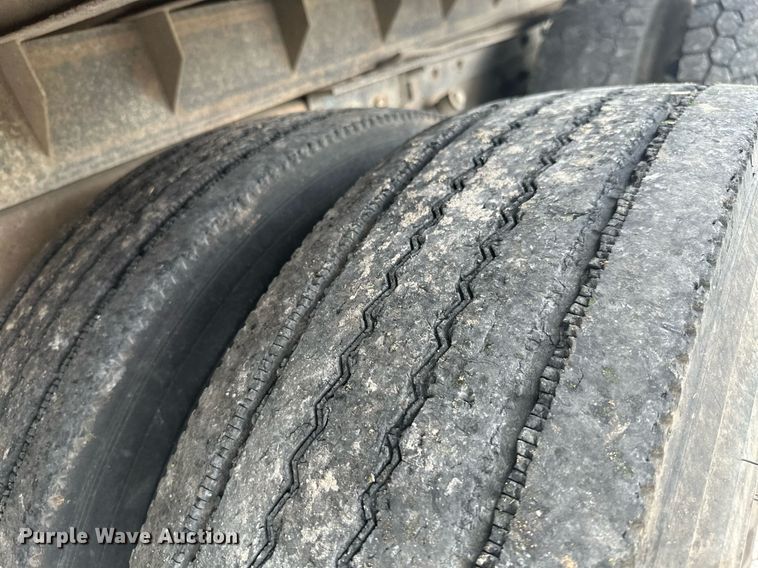 image for item ML9067 1998 Mack CH613  dump truck