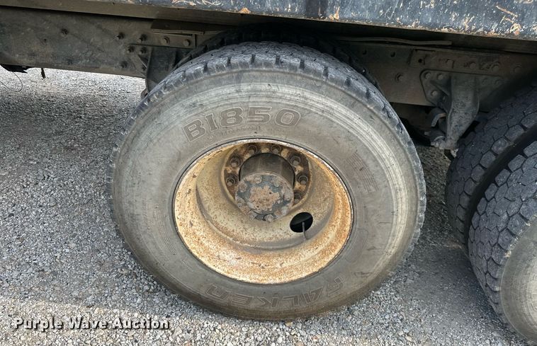 image for item ML9067 1998 Mack CH613  dump truck