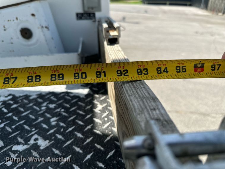 image for item ML9084 2013 International WorkStar 7300  bucket truck