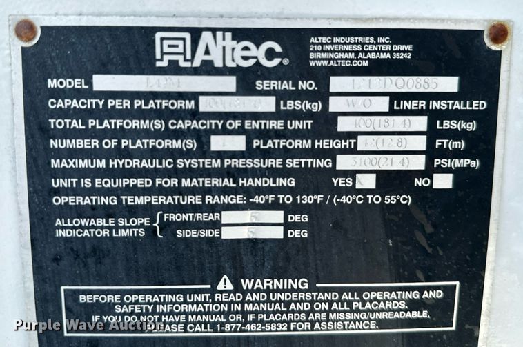 image for item ML9084 2013 International WorkStar 7300  bucket truck