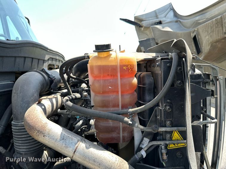 image for item ML9084 2013 International WorkStar 7300  bucket truck