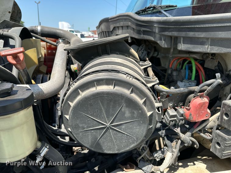 image for item ML9084 2013 International WorkStar 7300  bucket truck