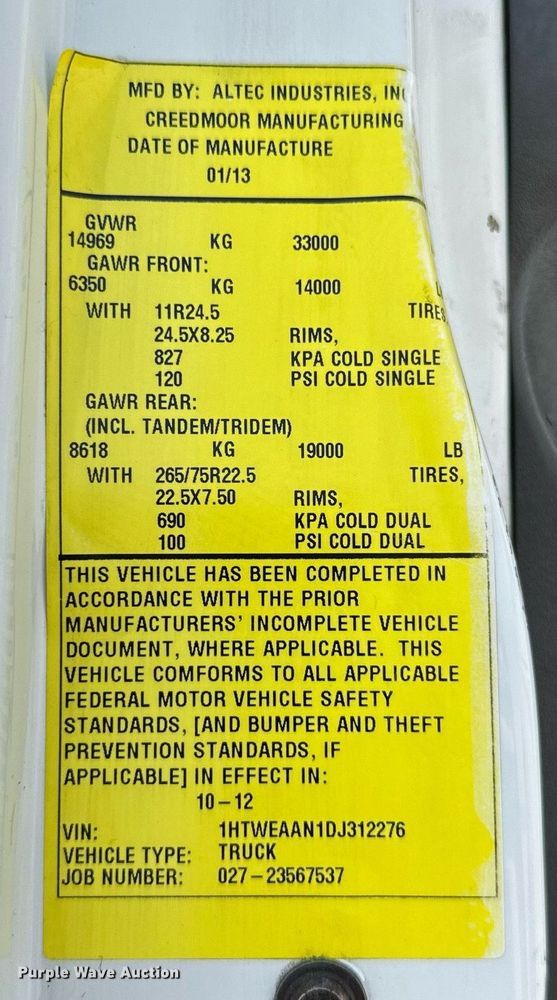 image for item ML9084 2013 International WorkStar 7300  bucket truck