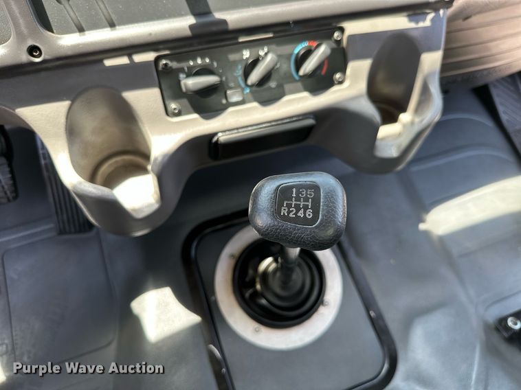 image for item ML9085 2007 Freightliner Business Class M2  fuel / lube truck