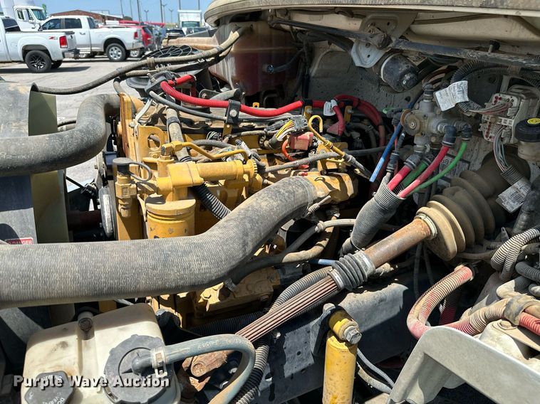 image for item ML9085 2007 Freightliner Business Class M2  fuel / lube truck