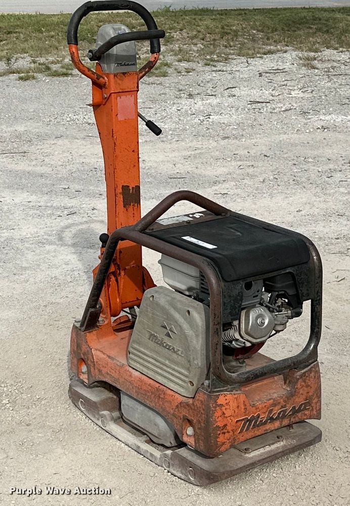 image for item ML9088 Mikasa  MVH-306GH plate compactor