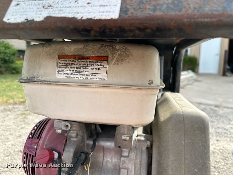 image for item ML9088 Mikasa  MVH-306GH plate compactor