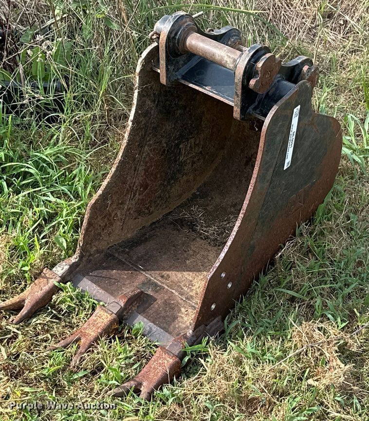 image for item ML9091 Caterpillar 16