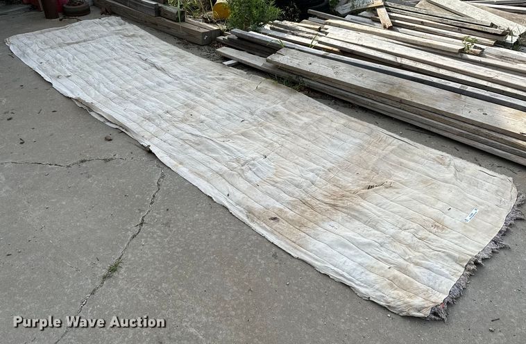 image for item ML9093 Approximately 34 concrete curing blankets