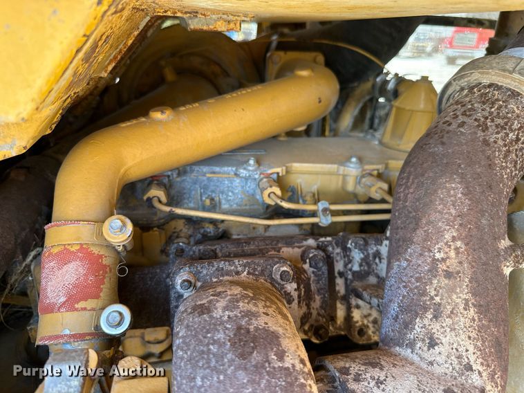 image for item ML9099 1985 Caterpillar 953  track loader