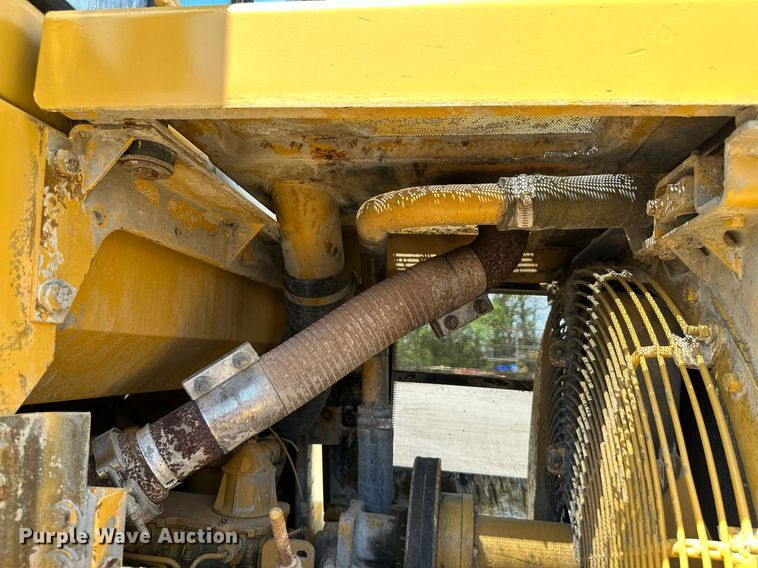image for item ML9099 1985 Caterpillar 953  track loader