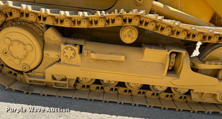 image for item ML9099 1985 Caterpillar 953  track loader