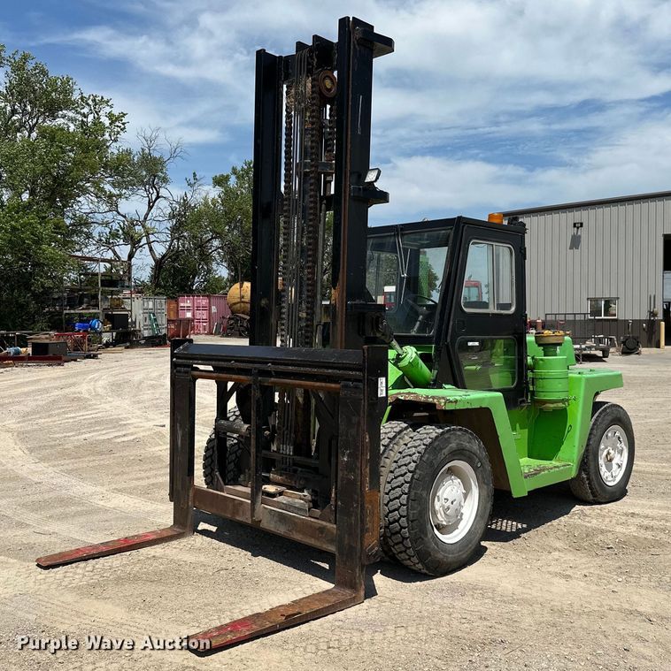 image for item ML9100 Clark C500  forklift