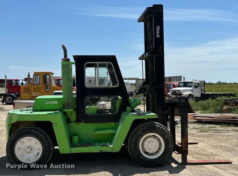 image for item ML9100 Clark C500  forklift