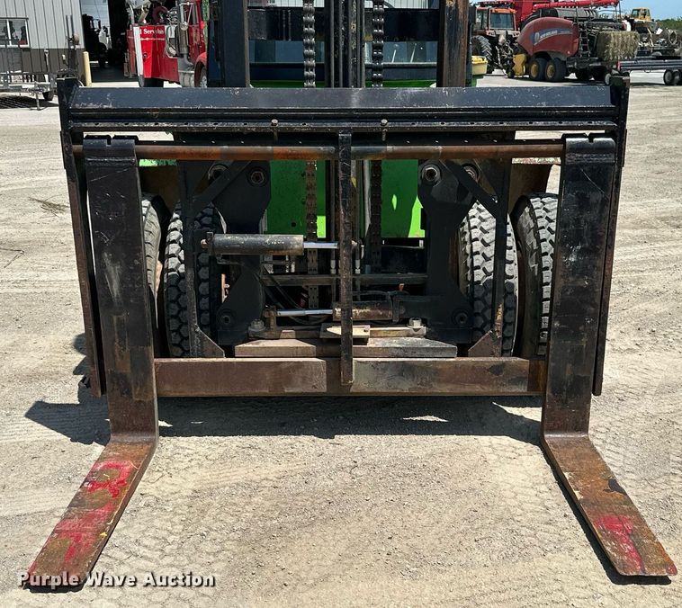 image for item ML9100 Clark C500  forklift