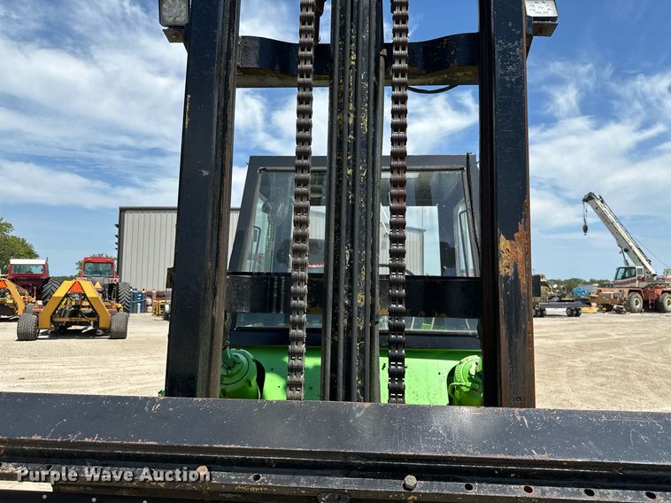 image for item ML9100 Clark C500  forklift