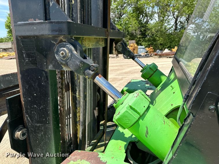 image for item ML9100 Clark C500  forklift