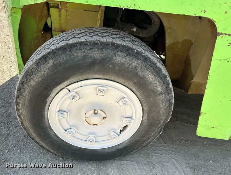 image for item ML9100 Clark C500  forklift