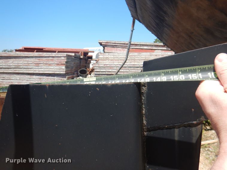 image for item ML9113 Davis  dump bed