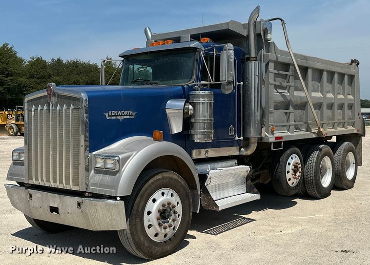 image for item ML9114 2005 Kenworth W900  dump truck